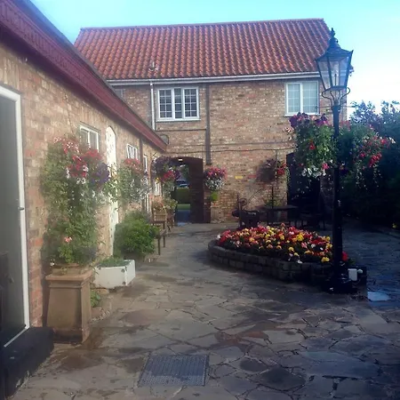 Heworth Court 3* יורק