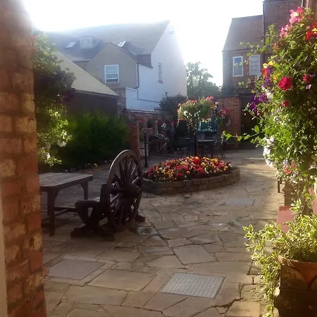 Heworth Court Hotel 3*