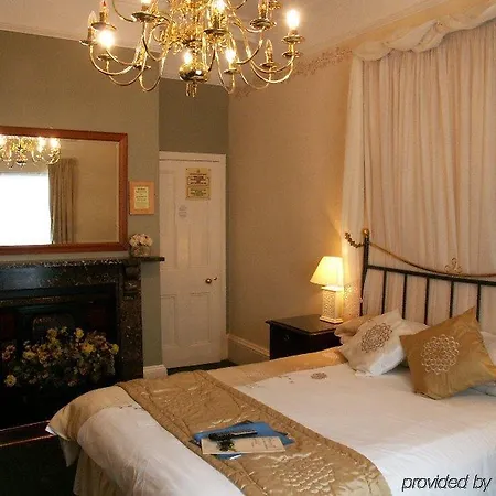 Heworth Court Hotel 3*