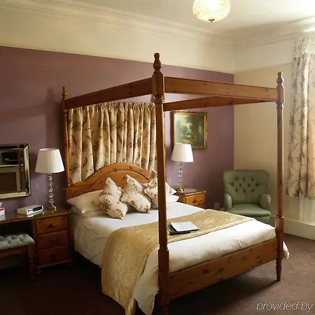 Hotel Heworth Court 3*
